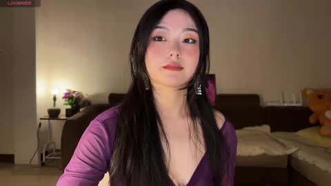 nana online show from October 1, 2025, 1:28 pm