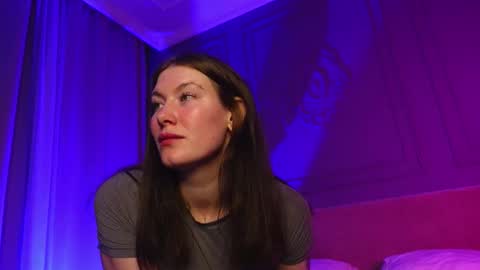 Liv 3 online show from November 20, 2025, 2:06 pm