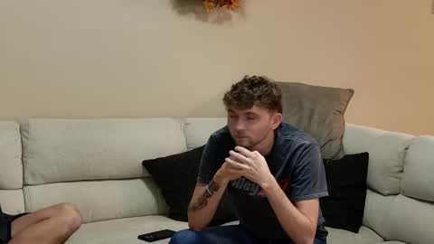 Snapshot of livenull chatting on January 16, 2025, 3:56 am Jay online show from January 16, 2025, 3:56 am