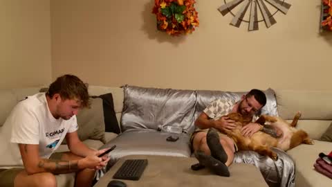 Snapshot of livenull chatting on September 15, 2025, 2:33 am Jay online show from September 15, 2025, 2:33 am