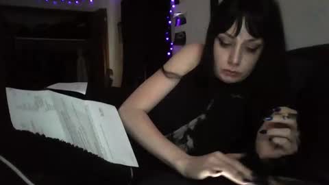 Snapshot of livmirage chatting on May 13, 2026, 5:54 pm Liv Mirage online show from May 13, 2026, 5:54 pm