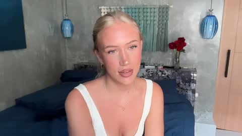 olivia online show from February 17, 2026, 3:25 am