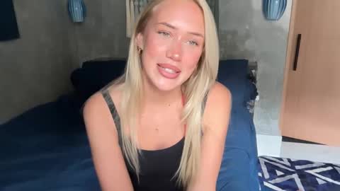 olivia online show from February 25, 2026, 3:16 am