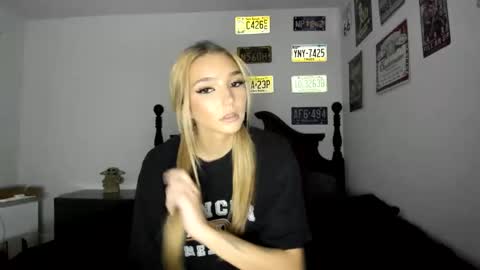 Livvy online show from April 7, 2026, 4:13 am