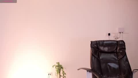 Vanessa online show from February 8, 2025, 2:04 am