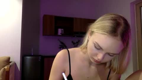 Liya online show from October 22, 2025, 11:32 am