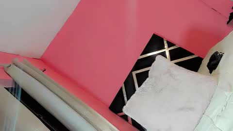 Snapshot of liyenpain01 chatting on April 11, 2026, 3:11 am liyenpain01 online show from April 11, 2026, 3:11 am