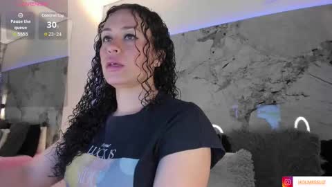 Liz  online show from September 17, 2025, 10:17 am