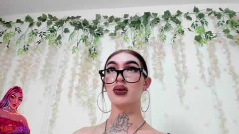 Snapshot of liz_lunaa chatting on June 1, 2026, 4:03 am Liz Luna online show from June 1, 2026, 4:03 am