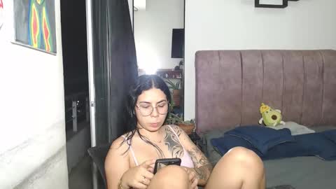 Snapshot of liza_thurner chatting on September 23, 2025, 2:36 am Liza Thurner online show from September 23, 2025, 2:36 am