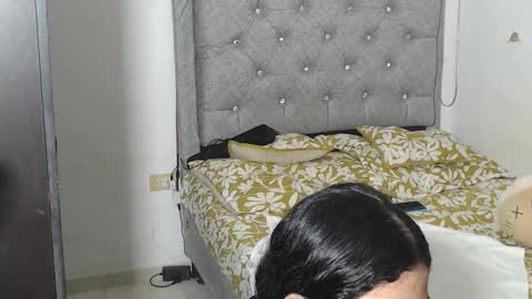 Snapshot of liza_thurner chatting on October 23, 2025, 1:38 am Liza Thurner online show from October 23, 2025, 1:38 am