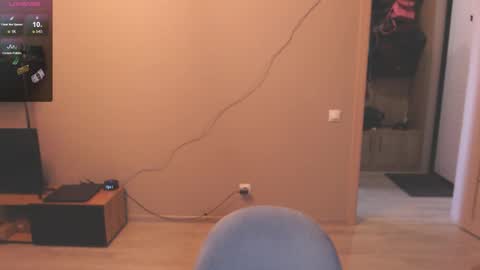 Liza Wet online show from September 15, 2025, 4:23 am