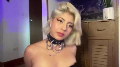 Lizeth online show from December 9, 2024, 10:41 pm