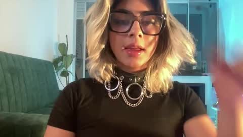 Snapshot of lizambarr chatting on November 7, 2025, 4:12 am Lizeth online show from November 7, 2025, 4:12 am