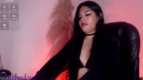 Snapshot of lizbedoutx chatting on November 21, 2025, 1:32 pm lizbedoutx online show from November 21, 2025, 1:32 pm