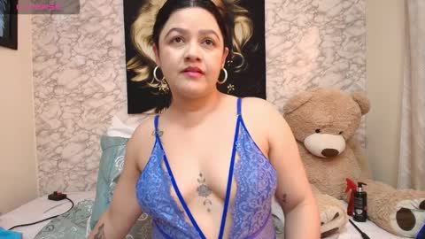 Snapshot of lizbetth360 chatting on November 25, 2025, 7:14 pm Mariana online show from November 25, 2025, 7:14 pm