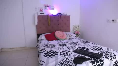 LIZETH online show from February 3, 2025, 4:41 pm