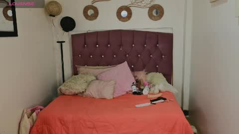 Snapshot of lizha_milf chatting on April 8, 2026, 7:14 pm Lizha online show from April 8, 2026, 7:14 pm