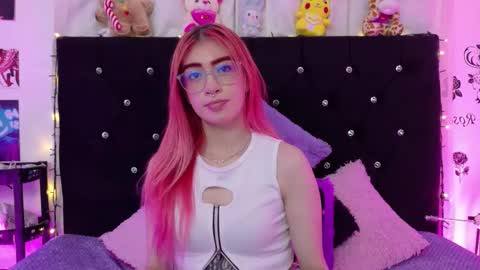 Lizz online show from March 18, 2026, 10:13 pm