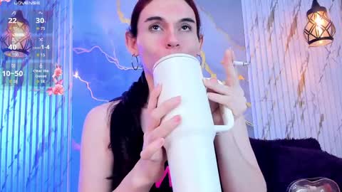 Snapshot of lizz_manson28 chatting on April 26, 2026, 4:37 pm Lizeth Tatiana Mahecha online show from April 26, 2026, 4:37 pm