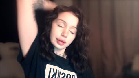 liza liza liza online show from January 16, 2025, 10:23 pm