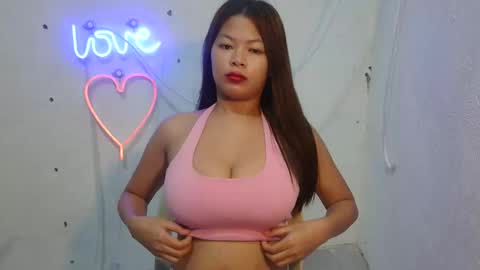 lizzy_955413 online show from February 22, 2026, 7:08 am