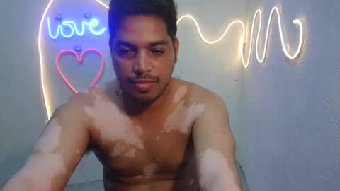 lizzy_955413 online show from February 26, 2026, 7:07 am