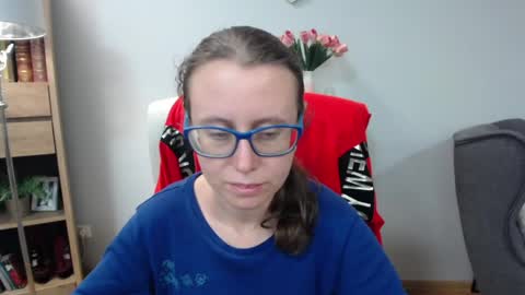 Lizzy online show from May 12, 2026, 4:31 am
