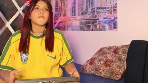 lizzy_sweet2 online show from October 22, 2025, 3:29 am