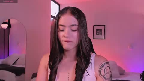 Snapshot of lizzycolins chatting on June 24, 2026, 7:13 pm Lizzy Colins online show from June 24, 2026, 7:13 pm