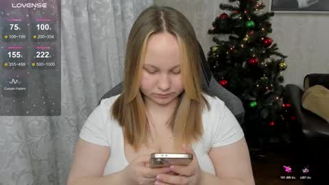 Snapshot of llayna chatting on January 11, 2026, 3:28 pm Llayna online show from January 11, 2026, 3:28 pm