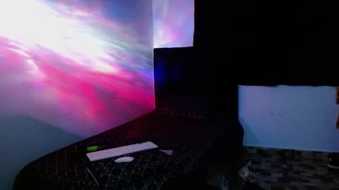 lliamm 2 online show from November 14, 2025, 7:07 am