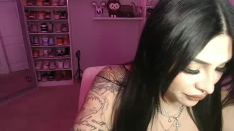 lo_cakez online show from September 23, 2025, 5:32 am