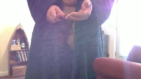 loadmaster1212 online show from December 3, 2025, 1:31 pm