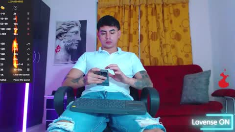 lobito_xxxl online show from September 19, 2025, 9:37 pm