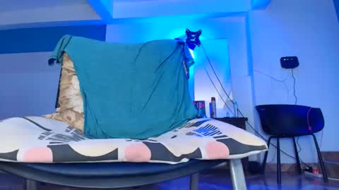 edwin online show from December 18, 2025, 4:29 am