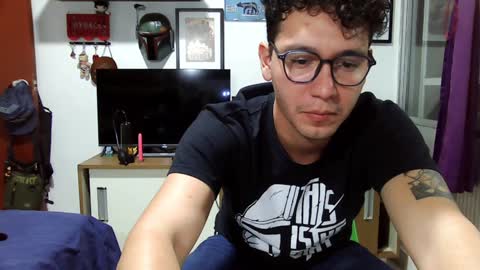 Snapshot of lobomx19 chatting on January 11, 2025, 3:55 am Lobo online show from January 11, 2025, 3:55 am