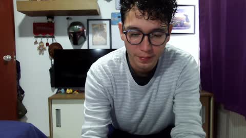 Snapshot of lobomx19 chatting on January 18, 2025, 3:27 pm Lobo online show from January 18, 2025, 3:27 pm