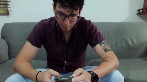 Snapshot of lobomx19 chatting on February 8, 2025, 12:06 am Lobo online show from February 8, 2025, 12:06 am