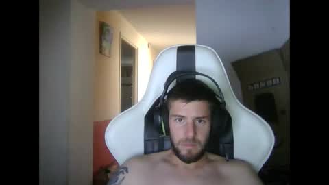 Snapshot of lobotomy54 chatting on September 19, 2025, 1:01 pm lobo online show from September 19, 2025, 1:01 pm