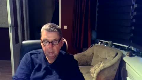 Loebet online show from December 19, 2025, 4:03 pm