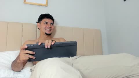 Snapshot of logan_9_ chatting on July 2, 2026, 11:00 pm logan online show from July 2, 2026, 11:00 pm