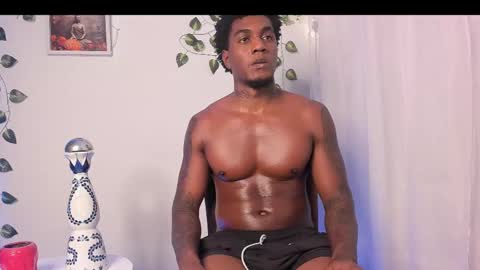 LOGAN DRAKE online show from March 12, 2025, 7:13 am