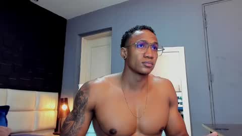 logan_varela online show from January 2, 2025, 10:22 pm