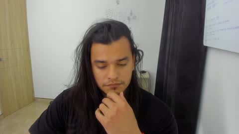 Snapshot of loganhot22 chatting on December 16, 2024, 4:13 am Logan online show from December 16, 2024, 4:13 am