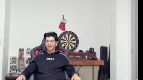 Snapshot of logannick chatting on January 21, 2025, 8:08 am Logan online show from January 21, 2025, 8:08 am