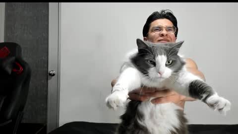 Snapshot of logannick chatting on October 1, 2025, 7:47 am Logan online show from October 1, 2025, 7:47 am