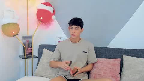 loganoficialx online show from December 19, 2024, 8:23 am