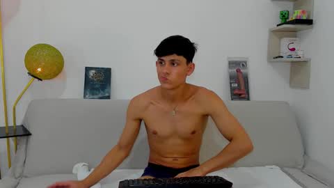 loganoficialx online show from October 22, 2025, 1:22 pm