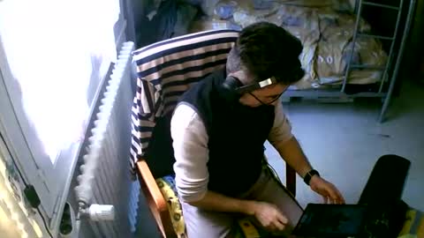 lokoum39 online show from November 18, 2025, 12:09 pm